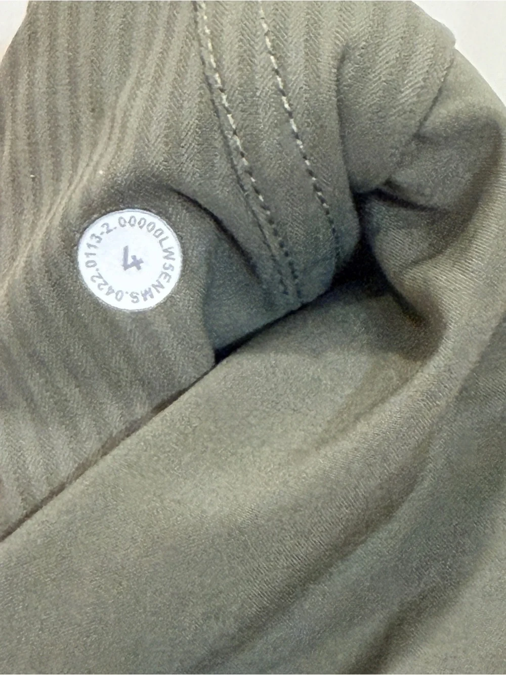 EUC Lululemon Dance Studio Mid-arise Jogger - Color Army Green - Size 4